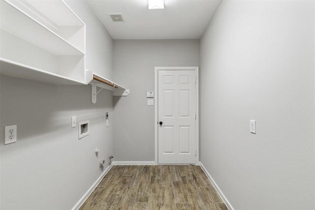 521 Ironwood Forest Drive, Richmond, TX 77469