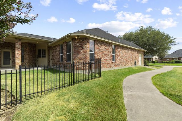 521 Ironwood Forest Drive, Richmond, TX 77469