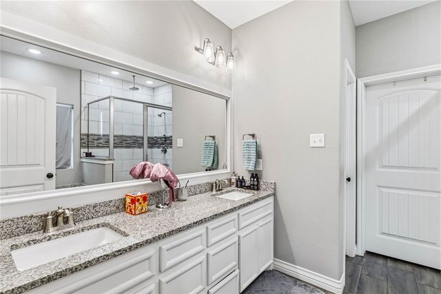 9521 Royal Oak Dr, Corpus Christi, TX 78410
