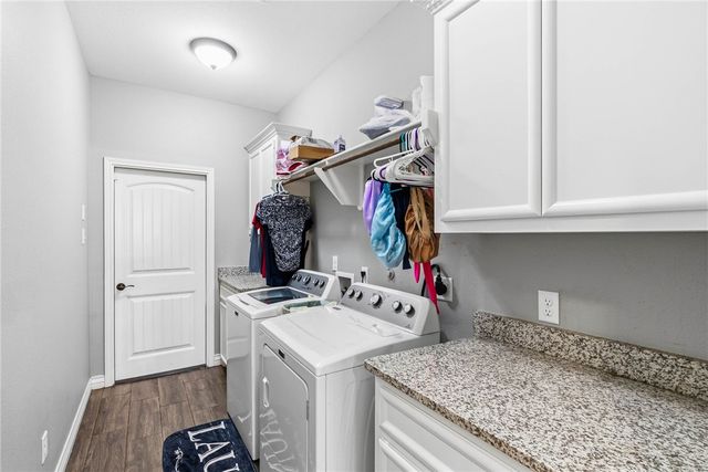 9521 Royal Oak Dr, Corpus Christi, TX 78410
