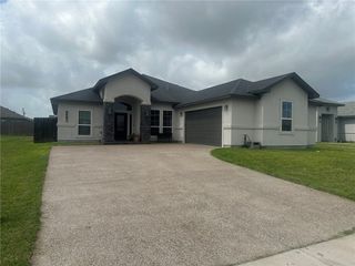 9521 Royal Oak Dr, Corpus Christi, TX 78410