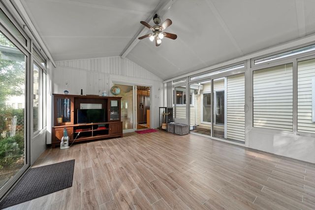 50 Franklin St, Brookline, MA 02445