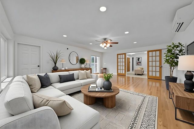 50 Franklin St, Brookline, MA 02445