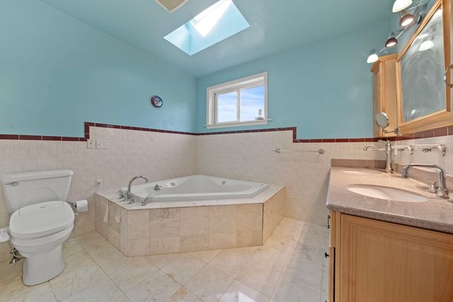 50 Franklin St, Brookline, MA 02445