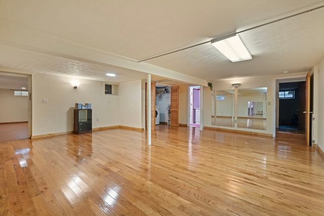 50 Franklin St, Brookline, MA 02445