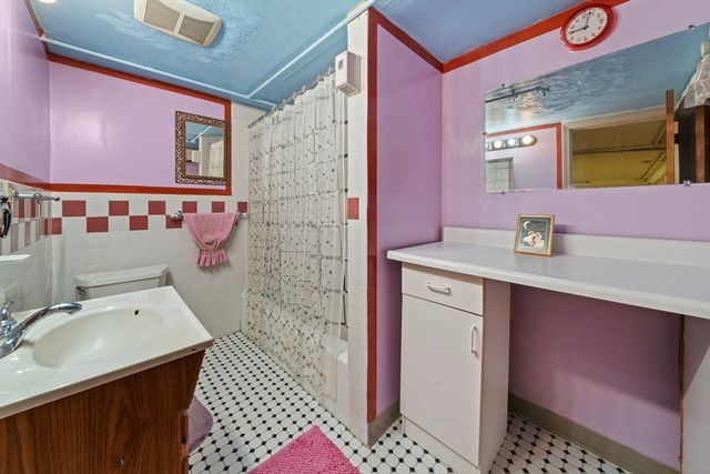 50 Franklin St, Brookline, MA 02445