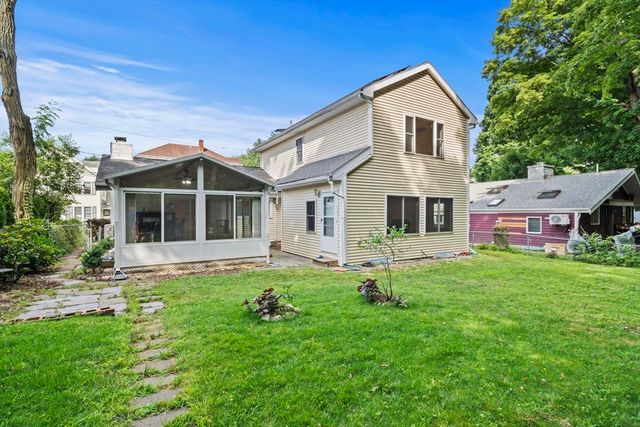 50 Franklin St, Brookline, MA 02445