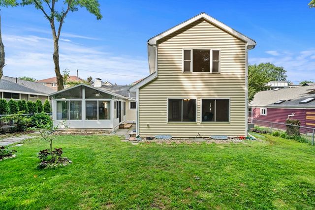 50 Franklin St, Brookline, MA 02445