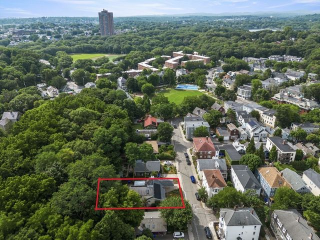 50 Franklin St, Brookline, MA 02445