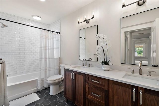 415 Prospect Avenue, Grand Rapids, MI 49503