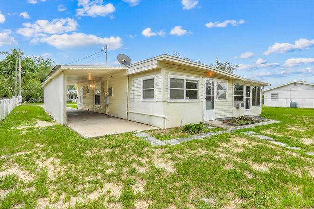 11411 HUGGINS ST, Leesburg, FL 34788