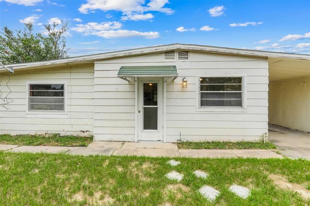 11411 HUGGINS ST, Leesburg, FL 34788