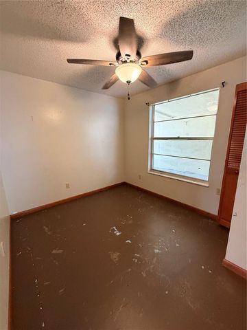 11411 HUGGINS ST, Leesburg, FL 34788