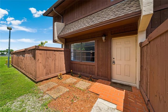 6231 SW 116th Place A, Miami, FL 33173