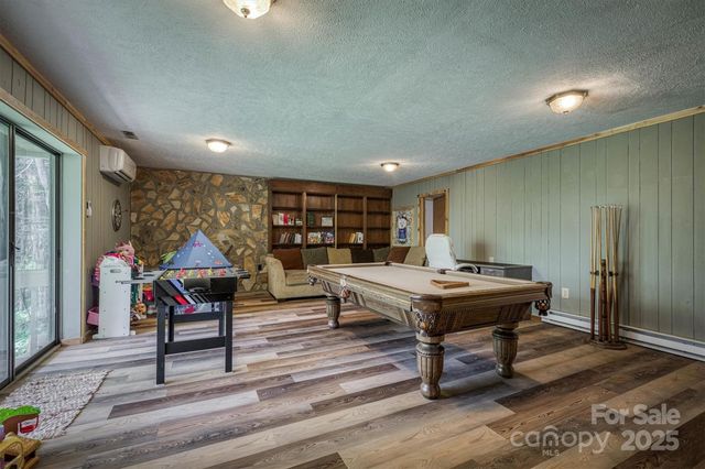665 Will Robbins Lane, Newland, NC 28657