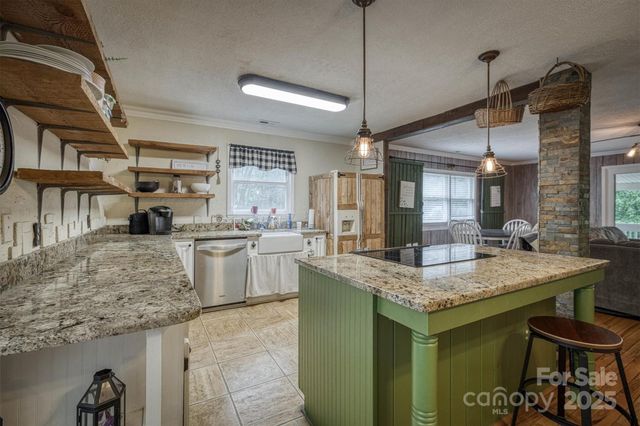 665 Will Robbins Lane, Newland, NC 28657