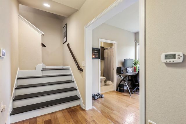 1416 Waterloo Shore LN 3, Austin, TX 78741