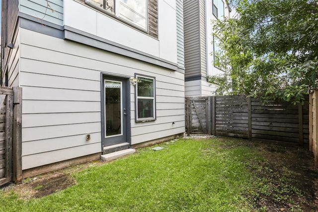 1416 Waterloo Shore LN 3, Austin, TX 78741