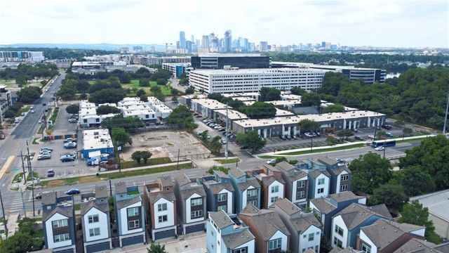 1416 Waterloo Shore LN 3, Austin, TX 78741
