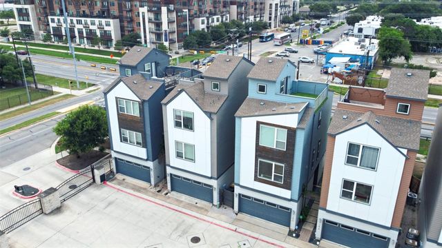 1416 Waterloo Shore LN 3, Austin, TX 78741