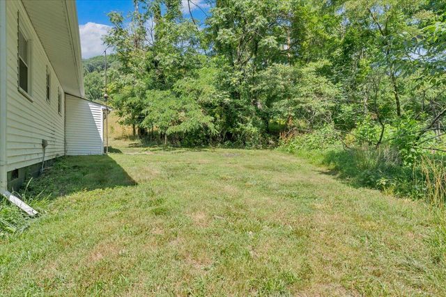 808 John Arthur RD, Boones Mill, VA 24065