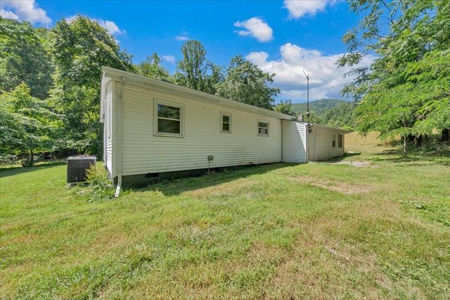 808 John Arthur RD, Boones Mill, VA 24065