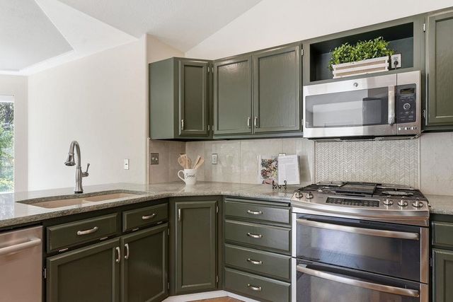 616 E Martingale Ct, Spokane, WA 99224