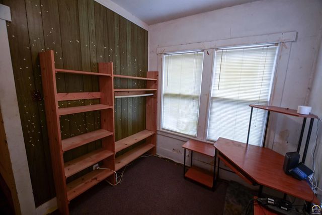 1225 SW Jewell AVE, Topeka, KS 66604