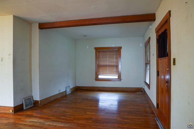 1225 SW Jewell AVE, Topeka, KS 66604