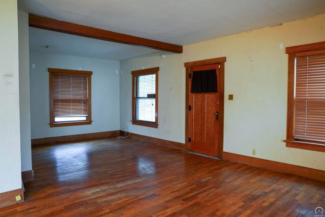 1225 SW Jewell AVE, Topeka, KS 66604