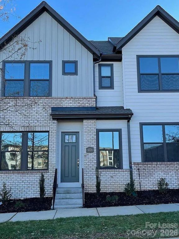 6335 Southgrove Street, Charlotte, NC 28277