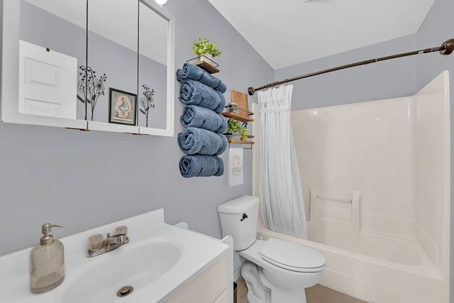 302 N Canal Street, Newark, IL 60541