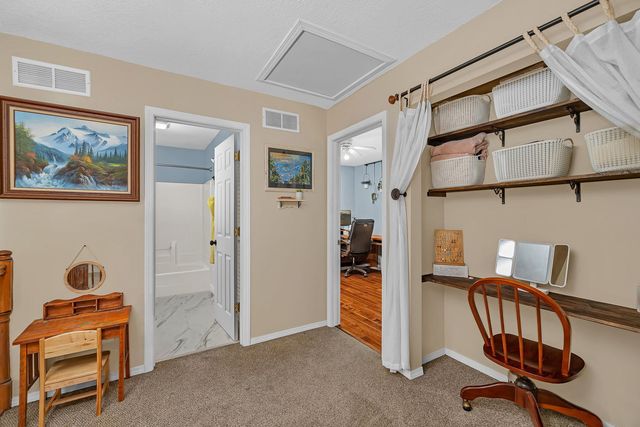 302 N Canal Street, Newark, IL 60541