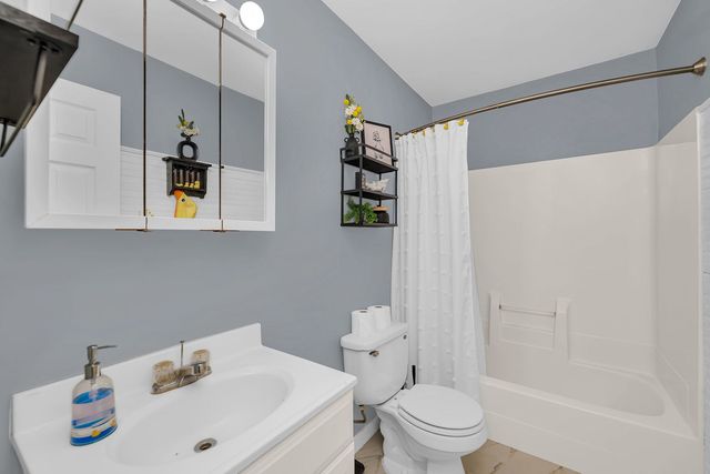 302 N Canal Street, Newark, IL 60541