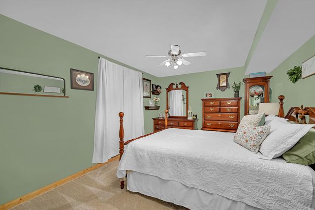 302 N Canal Street, Newark, IL 60541