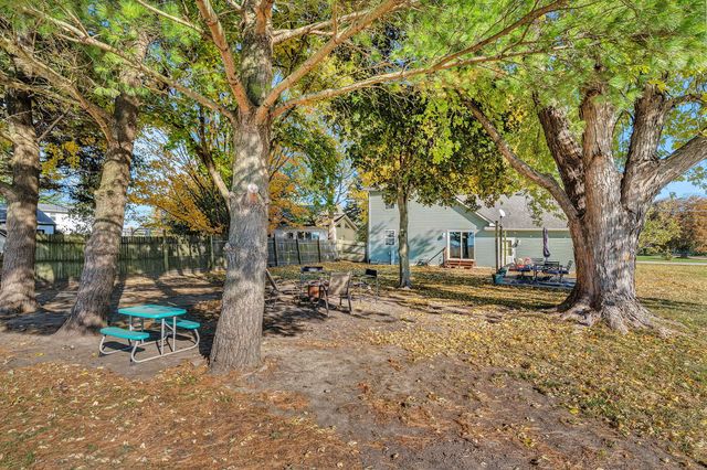 302 N Canal Street, Newark, IL 60541