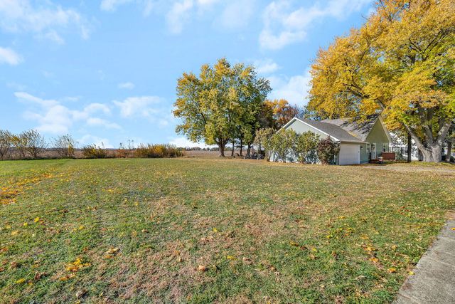 302 N Canal Street, Newark, IL 60541