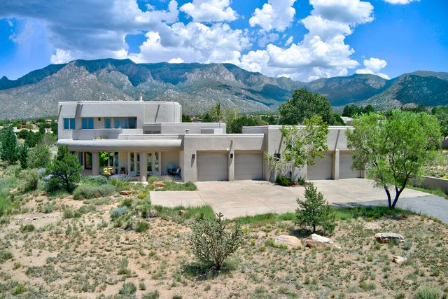 13407 Desert Zinnia Court NE, Albuquerque, NM 87111