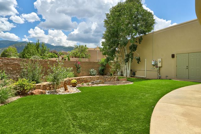 13407 Desert Zinnia Court NE, Albuquerque, NM 87111