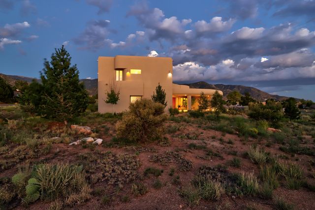 13407 Desert Zinnia Court NE, Albuquerque, NM 87111