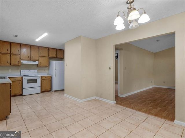 95 Rosewood Drive, Mcdonough, GA 30253