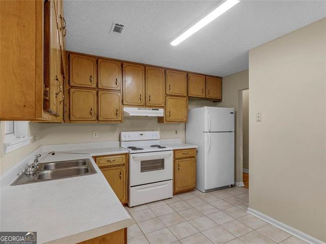 95 Rosewood Drive, Mcdonough, GA 30253