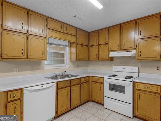 95 Rosewood Drive, Mcdonough, GA 30253