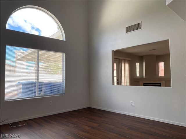 1904 Cedar Bluffs Way, Las Vegas, NV 89128