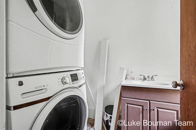 13480 Hickory Street, Fruitport, MI 49415