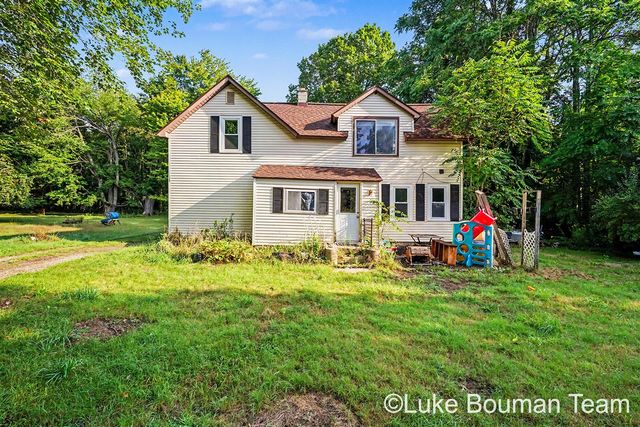 13480 Hickory Street, Fruitport, MI 49415