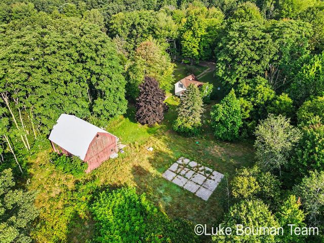 13480 Hickory Street, Fruitport, MI 49415