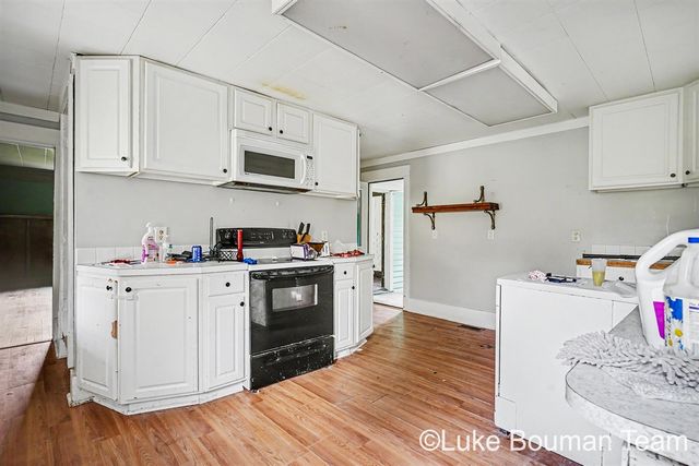 13480 Hickory Street, Fruitport, MI 49415