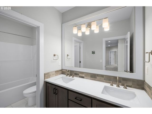 17928 Nw Layla Dr Lot 17, Portland, OR 97229