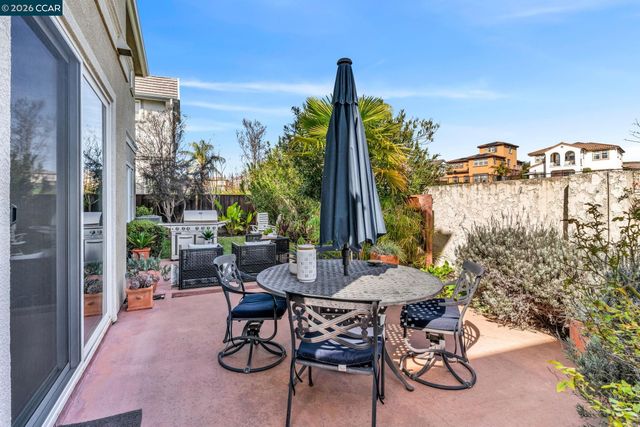4999 Piper Glen Terrace, Dublin, CA 94568